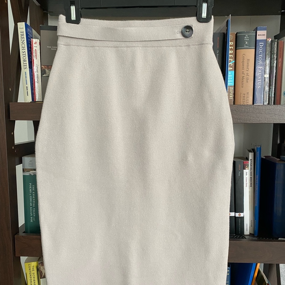 Stefanel knee length knit pencil skirt
